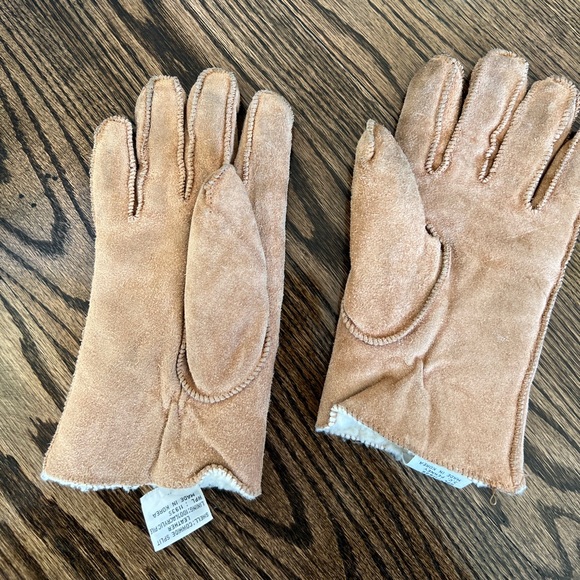 Mens Dress Glove - Picture 4 of 4